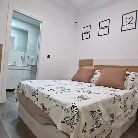 Loft De Rota شقة *